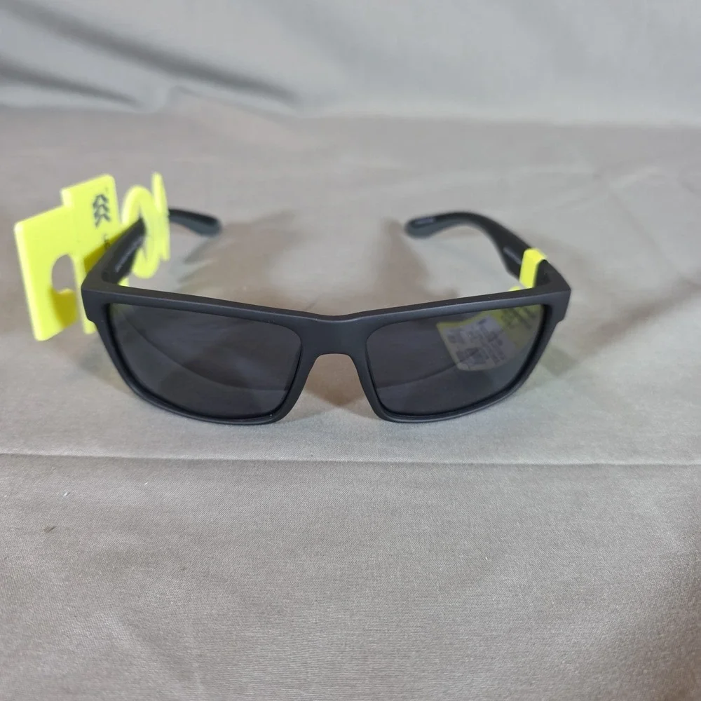 All In Motion Polarized Sunglasses Black Rubberized Size M 21 60